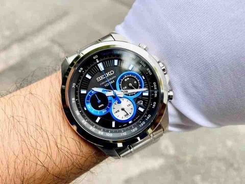 Đồng Hồ Nam Dây Thép SEIKO Quartz SSB243P1 | Kính Hardlex