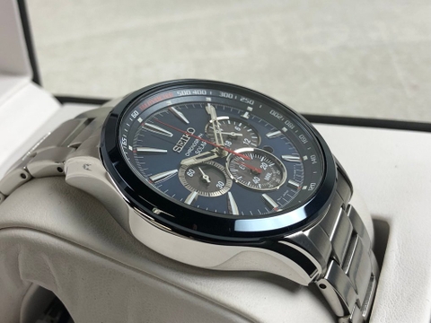 Đồng Hồ Nam Dây Thép SEIKO Solar SSC495P1 | Kính Hardlex | Năng Lượng Mặt Trời