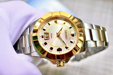 Đồng Hồ Nam Dây Thép SEIKO Quartz SUR134P1 | Kính Hardlex