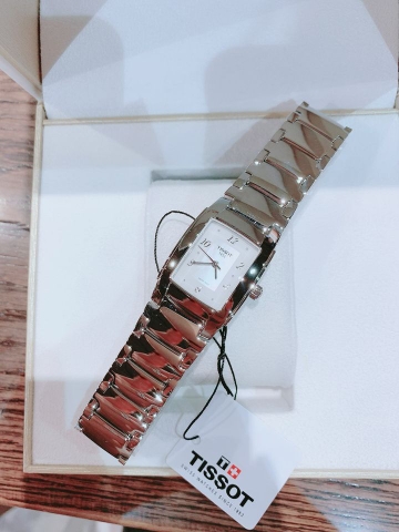 Đồng Hồ Nữ Dây Thép Tissot T10 T073.310.11.116.00