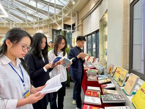 Tổ chức các câu lạc bộ đọc sách trực tuyến nhân Ngày Sách và Văn hóa đọc