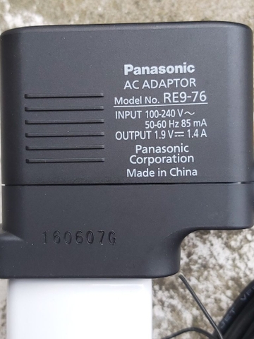 sạc tông đơ panasonic ER-CA70 ER2061