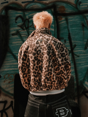 Áo bomber họa tiết da báo croptop DAVIES nỉ dạ