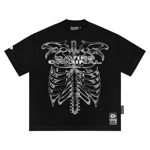 Áo thun nam nữ local brand màu đen và trắng in hình tràn viền form rộng