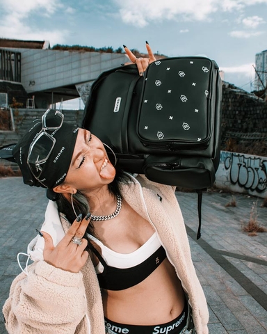 Balo local brand đi học màu đen hoạ tiết đẹp Special Backpack