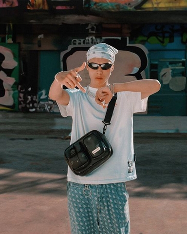 túi da đeo chéo nam nữ local brand nhiều ngăn màu đen