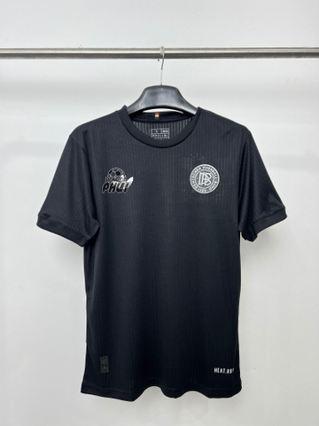 ÁO ĐỨC ĐEN KỈ NIỆM