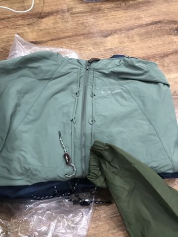 AGKW Columbia Cúc tay lỡ