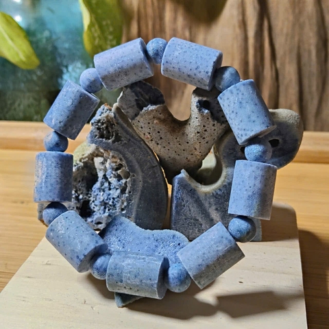 Vòng San Hô Xanh Tự Nhiên Đốt Trúc 12mm Để Mộc 100%