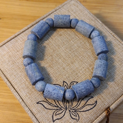 Vòng San Hô Xanh Tự Nhiên Đốt Trúc 10mm Để Mộc 100%