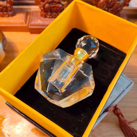 Tinh Dầu Gỗ Đàn Hương Ấn Độ Nguyên Chất 100% Tự Nhiên 1ml