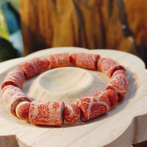 Vòng Tay San Hô Đỏ Tự Nhiên Đốt Trúc 10mm Để Mộc 100%