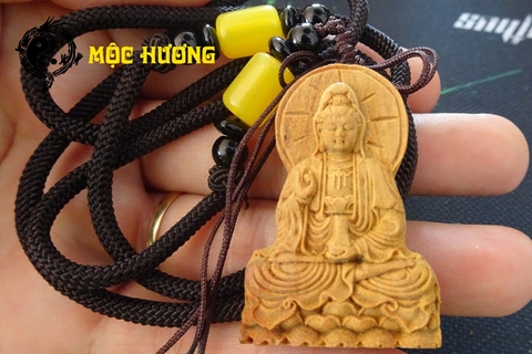 mặt dây chuyền hoàng đàn quan âm