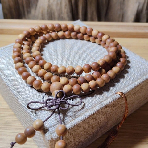 Chuỗi 108 Hạt Gỗ Đàn Hương Ấn Độ Vip 6mm