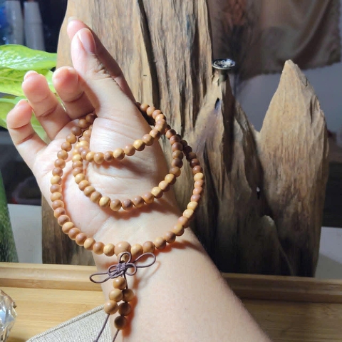 Chuỗi 108 Hạt Gỗ Đàn Hương Ấn Độ Vip 6mm