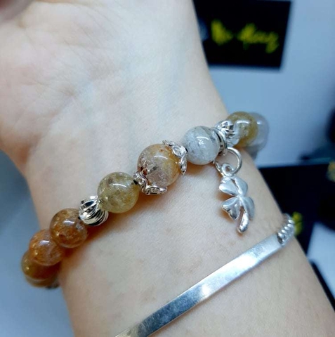 [ Sale Hot ] - Thạch Anh Ưu Linh Màu Trắng Vàng 8mm Mix Charm Bạc Vip 5A