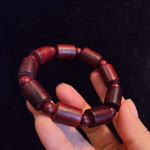 Vòng Gỗ Tiểu Diệp Tử Đàn Ấn Độ Đốt Trúc 12mm VIP