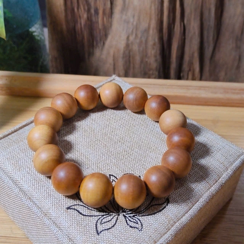 Vòng Gỗ Đàn Hương Ấn Độ 100 Năm Tuổi 14mm