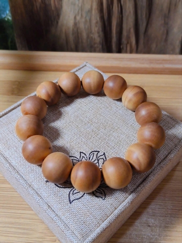 Vòng Gỗ Đàn Hương Ấn Độ 100 Năm Tuổi 16mm