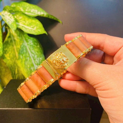 Vòng Gỗ Đàn Hương Ấn Độ Bọc Vàng 18K Mặt Rồng Hổ Vip