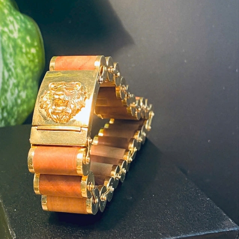 Vòng Gỗ Đàn Hương Ấn Độ Bọc Vàng 18K Mặt Rồng Hổ Vip