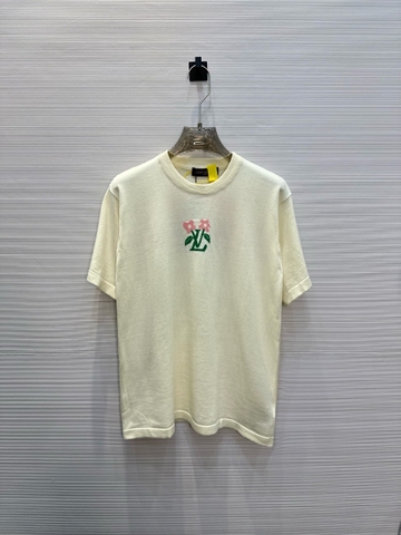 Áo phông T shirt len Louis Vuitton logo LV hoa Like Auth on web