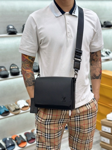Túi đeo chéo Louis Vuitton Đen cặp hộp nắp gập Đen 23x18x7cm Like Auth on web fullbox bill thẻ