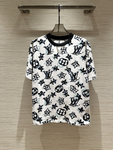 Áo phông T-shirt Louis Vuitton phối xích cổ họa tiết monogram Like Auth on web