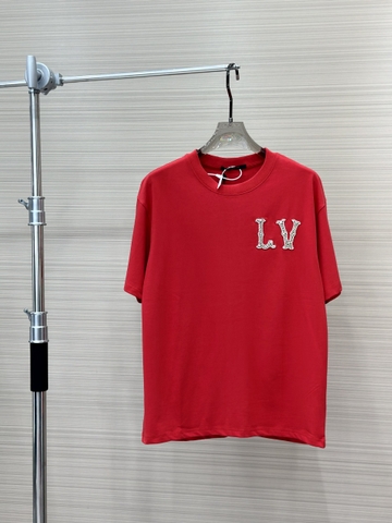 Áo phông T-shirt Louis Vuitton Đỏ logo LV đính đá Like Auth on web