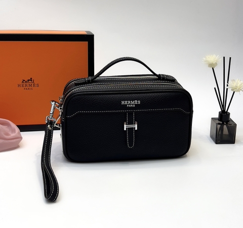 Túi đeo chéo Clutch Hermes Đen trơn mở khóa vân tay size 25x17cm Like Auth on web fullbox bill thẻ