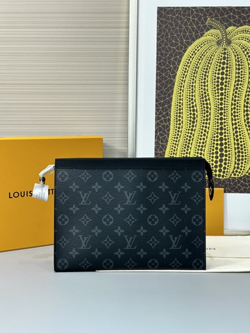 Túi clutch cầm tay Louis Vuitton tam giác Đen họa tiết hoa vân monogram Xám Like Auth on web fullbox bill thẻ