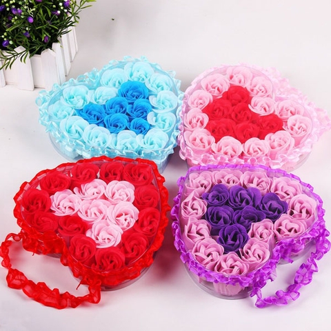 Hoa hồng sáp hộp trái tim 18 bông 2 màu