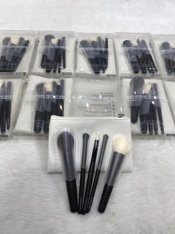 Bộ chổi trang điểm Missha Artistool To-go kit 5 cây