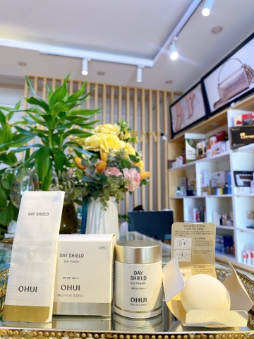 Chống nắng dạng phấn phủ OHUI Day Shield Perfect Sun Powder SPF50+/PA+++ 01 Pink (20g)
