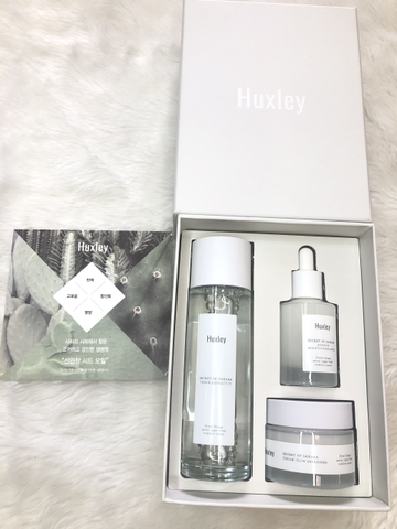 Set Dưỡng Trắng Da, Giúp Da Căng Bóng Mịn Màng, Cải Thiện Tone Da Sạm Màu Huxley Brightening Trio