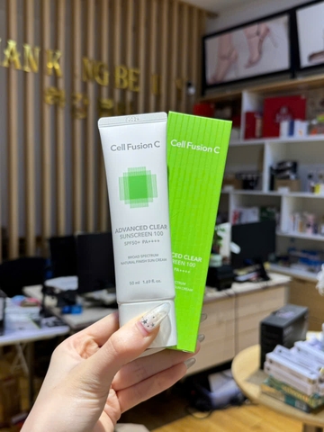 Kem chống nắng cho da dầu mụn, nhạy cảm Céll Fùsion C Advanced Clear Sunscreen 100 SPF 50+PA++++