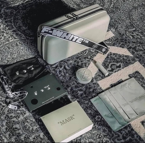 Bộ Mỹ Phẩm + vali đựng đồ Off-White x Amore Pacific Protection Box