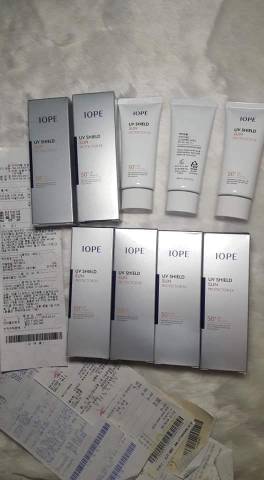 Kem chống nắng IOPE UV Shield Sun Protector Ex SPF50+ PA++++.