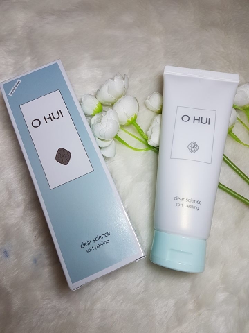 Tẩy tế bào da chết Ohui Clear Science Soft Peeling.