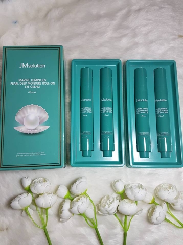 Kem dưỡng mắt dạng lăn Jm Solution Marine Luminous Pearl Deep Moisture Roll On Eye.