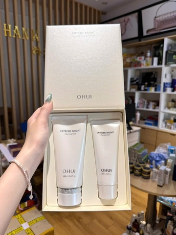 Sữa rửa mặt trắng da Ohui Intensive Brightening Extreme Bright Cleansing foam