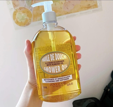 Sữa Tắm Hạnh Nhân Tăng Cường Dưỡng Ẩm Cho Làn Da Mịn Màng Hơn L'Occitane Almond Shower Oil 500ml