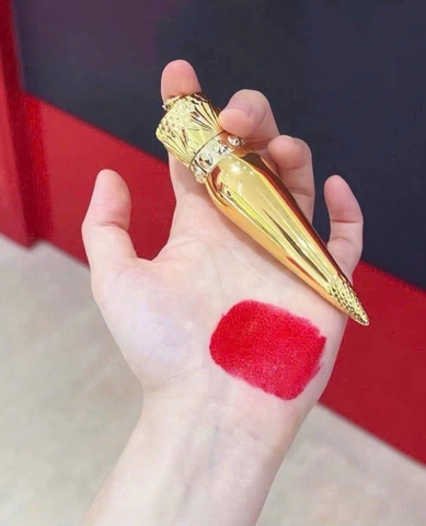 Son Siêu Lì Mịn Christian Louboutin Lipstick Sillky Satin Rouge Louboutin 001 Màu Đỏ Hồng