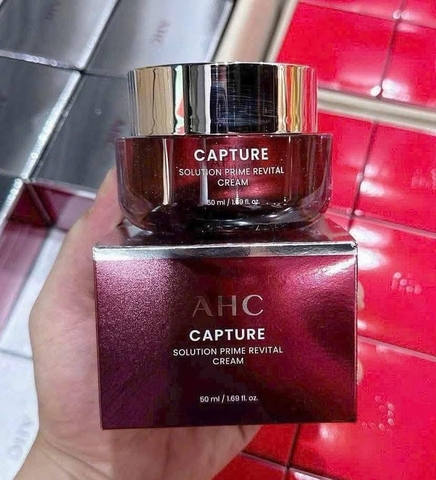 Kem dưỡng Capture Solution Max Cream AHC
