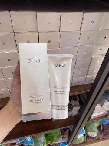 Sữa rửa mặt trắng da OHUI Extreme Bright Cleansing Foam Special Set