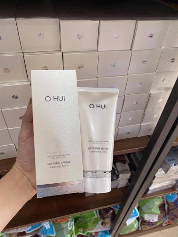 Sữa rửa mặt trắng da Ohui Intensive Brightening Extreme Bright Cleansing foam 160ml