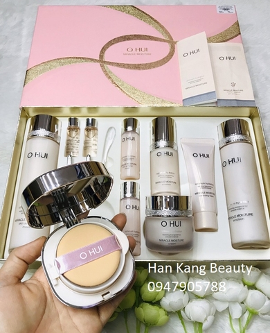 Bộ dưỡng da trắng hồng, căng mịn, săn chắc, se khít lỗ chân lông Ohui Miracle Moisture Special Set 10sp(tặng cushion)