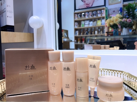 Bộ dưỡng trắng và chống lão hoá siêu dưỡng chất Hanyul Geuk Jin Premium Skin Care Kit ( 5sp )