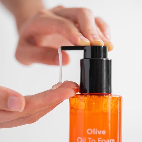 Dầu tẩy trang kiêm sữa rửa mặt (2in1) giúp làm sạch & Sáng da Olive Oil To Foam Doclab 200ml ( có VAT )
