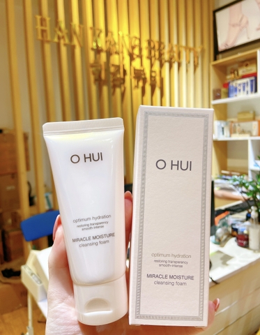 Sữa Rửa Mặt Dưỡng Ẩm ohui Miracle Moisture Cleansing Foam